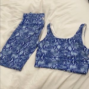 Soul cycle Blue Snake Print Set